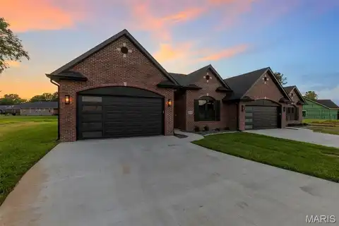 3709 Beechwood Court, Cape Girardeau, MO 63701