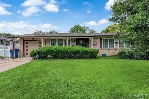 2325 Thunderbird Avenue, Florissant, MO 63033