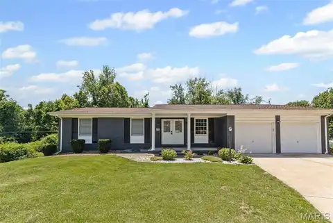 5000 Cavalier Court, Godfrey, IL 62035