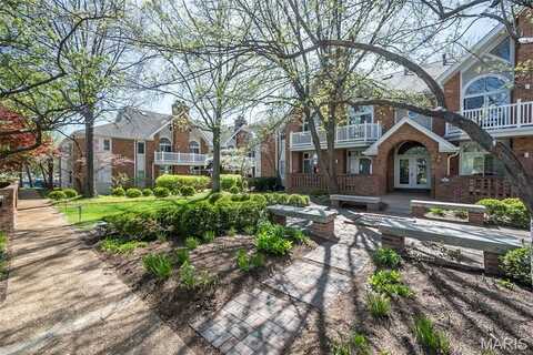 12 Country Club Terrace, Glendale, MO 63122