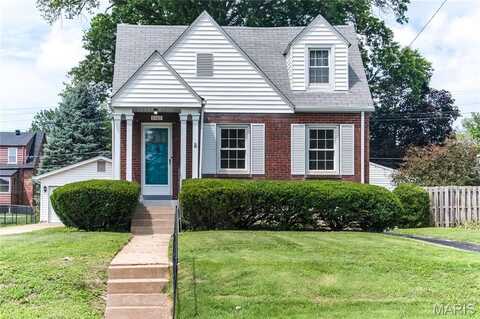 8909 Apache Lane, Overland, MO 63114