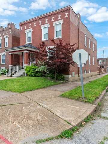 2858 Victor Street, Saint Louis, MO 63104