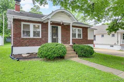 8838 Olden Avenue, Overland, MO 63114