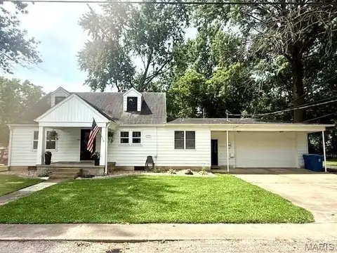 902 Sycamore Street, Germantown, IL 62245
