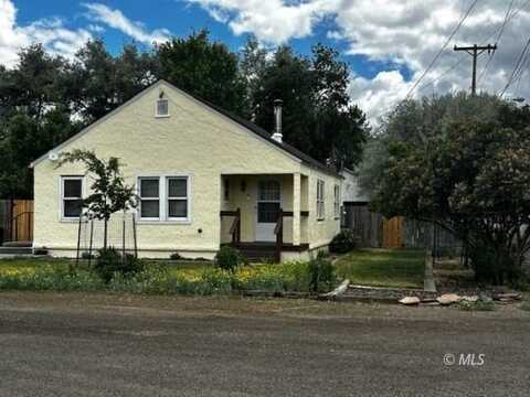 301 Forrest Street, Alturas, CA 96101