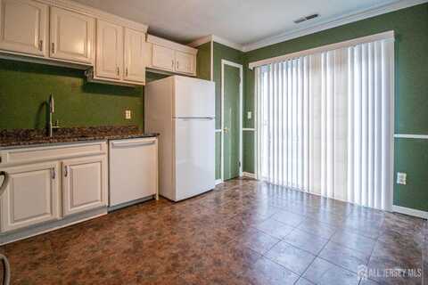 8 Starlight Court, New Brunswick, NJ 08901