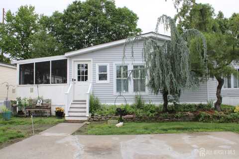 19 Twain Road, North Brunswick, NJ 08902