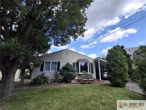 85 Pinetree Drive, Sayreville, NJ 08859
