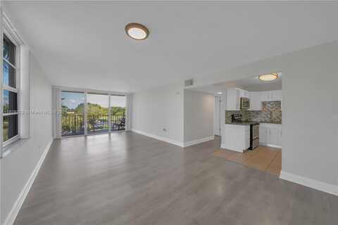13120 SW 92nd Ave, Miami, FL 33176