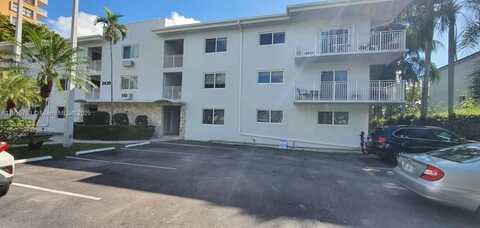 2430 NE 135th St, North Miami, FL 33181