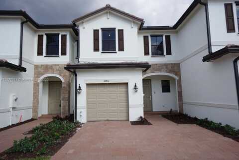 10911 W 33rd Ln, Hialeah, FL 33018