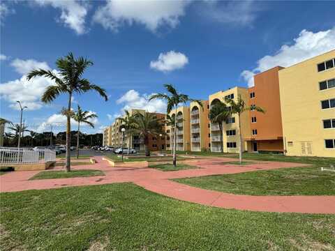 6970 NW 186th St, Hialeah, FL 33015