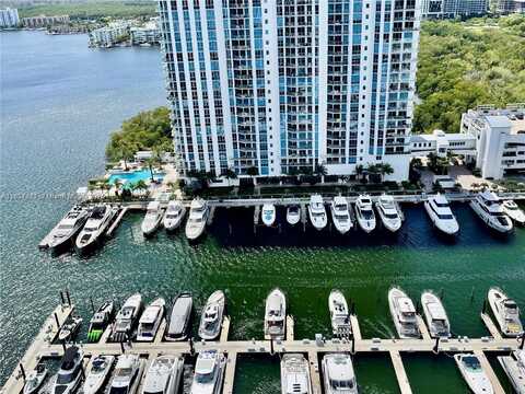 17301 Biscayne Blvd, North Miami Beach, FL 33160