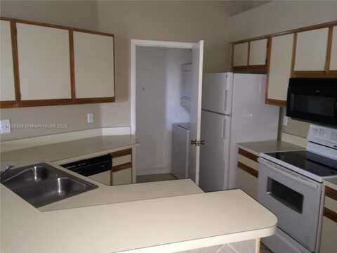 9999 Summerbreeze Dr, Sunrise, FL 33322