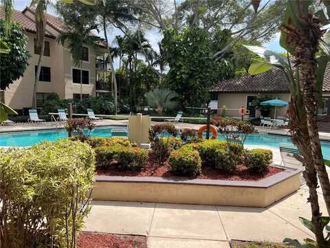 4261 W Mcnab Rd, Pompano Beach, FL 33069