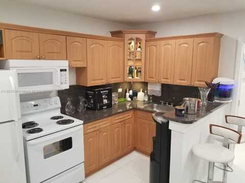 3071 SW 27th Ave, Miami, FL 33133