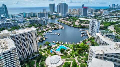 2500 Parkview Dr, Hallandale Beach, FL 33009