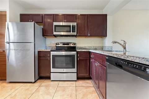 880 NE 207th Ter, Miami, FL 33179