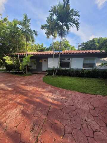 1132 Moffett St, Hallandale Beach, FL 33009