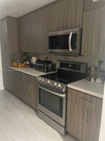 301 Bonaventure Blvd, Weston, FL 33326