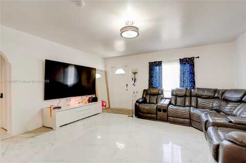 13645 NW 3rd Ave, North Miami, FL 33168
