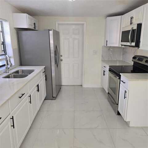 1732 NW 80th St, Miami, FL 33147
