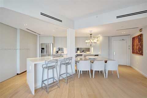 19900 E Country Club Dr, Aventura, FL 33180