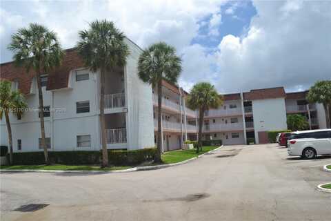 8000 Lagos De Campo Blvd, Tamarac, FL 33321