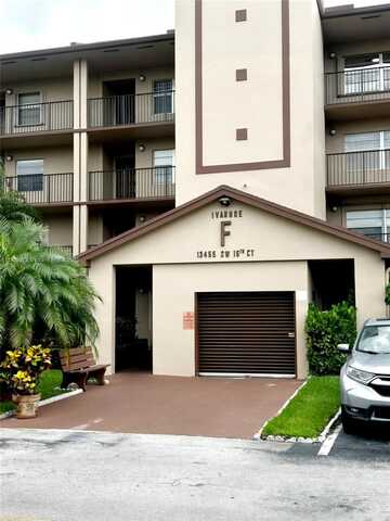 13455 SW 16th Ct, Pembroke Pines, FL 33027