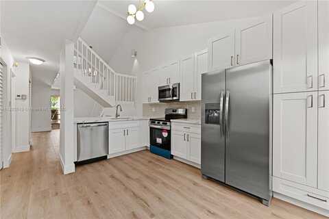 7720 NW 79th Ave, Tamarac, FL 33321