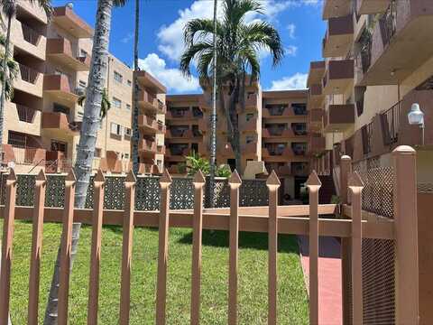 1630 W 46th St, Hialeah, FL 33012