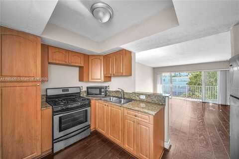 7737 SW 88th St, Miami, FL 33156