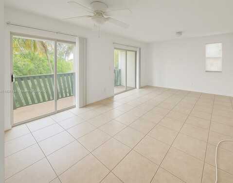 8917 NW 28th Dr, Coral Springs, FL 33065