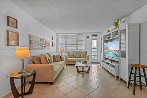 1913 S Ocean Dr, Hallandale Beach, FL 33009