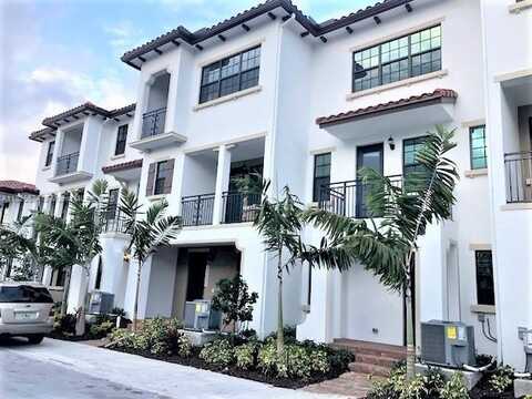 11717 SW 13th Ct, Pembroke Pines, FL 33025
