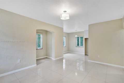 1199 Marseille Dr, Miami Beach, FL 33141