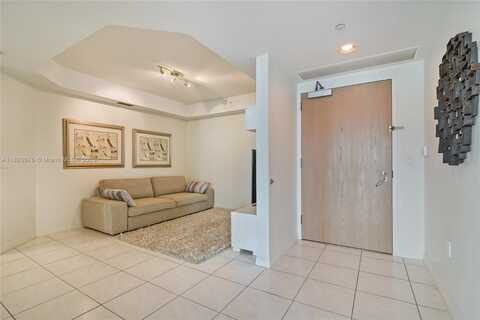 16400 Collins Ave, Sunny Isles Beach, FL 33160