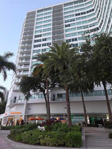 7135 Collins Ave, Miami Beach, FL 33141
