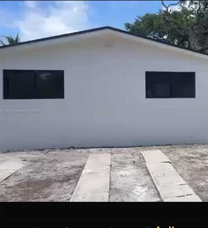 1837 NW 44th St, Miami, FL 33142