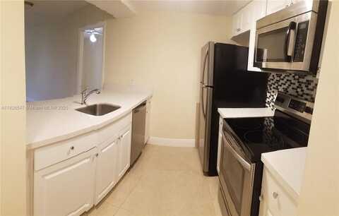 8100 Geneva Ct, Doral, FL 33166