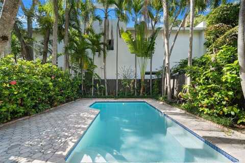 3143 Day Ave, Miami, FL 33133