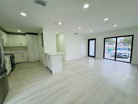 2983 NW 191st Ter, Miami Gardens, FL 33056