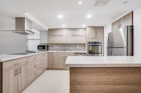 20350 W Country Club Dr, Aventura, FL 33180