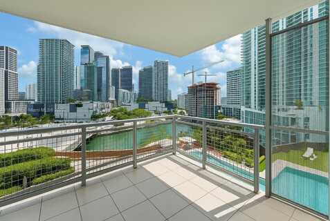 350 S Miami Ave, Miami, FL 33130