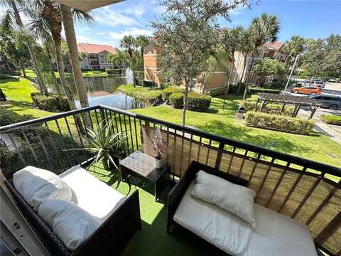 8955 Wiles Rd, Coral Springs, FL 33067