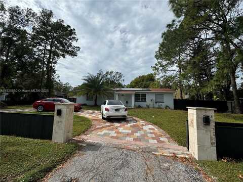 6504 N PACKWOOD AVE, Tampa, FL 33604