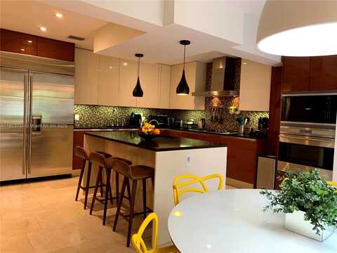900 Diplomat Pkwy, Hollywood, FL 33019