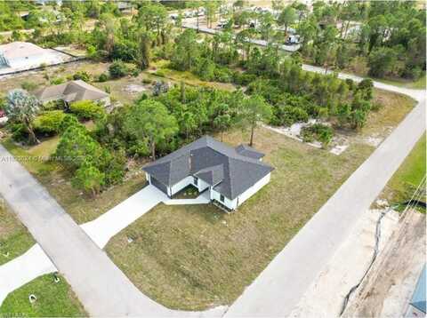 2911 37th St W, Lehigh Acres, FL 33971