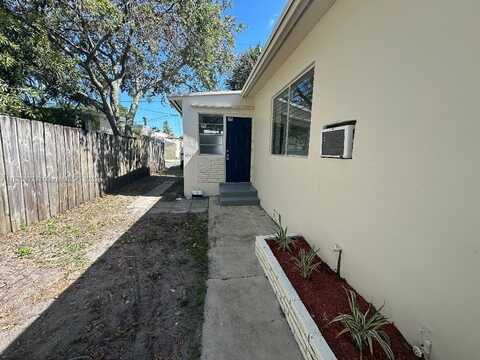 1948 Lincoln St, Hollywood, FL 33020