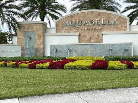 10006 W 32nd Ln, Hialeah, FL 33018